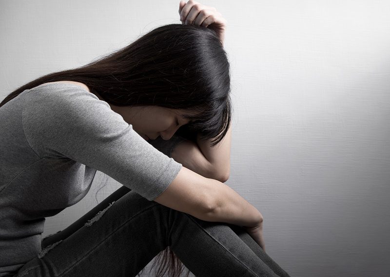 Эки сөзүнүн бири эле “ажыраштырам