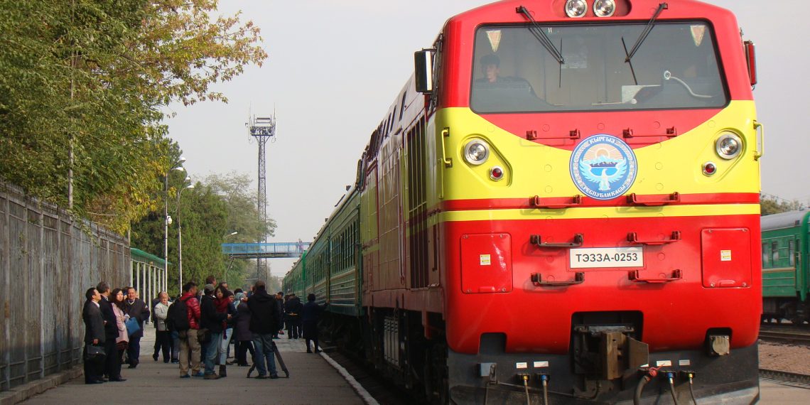 Ата-энем мигрант