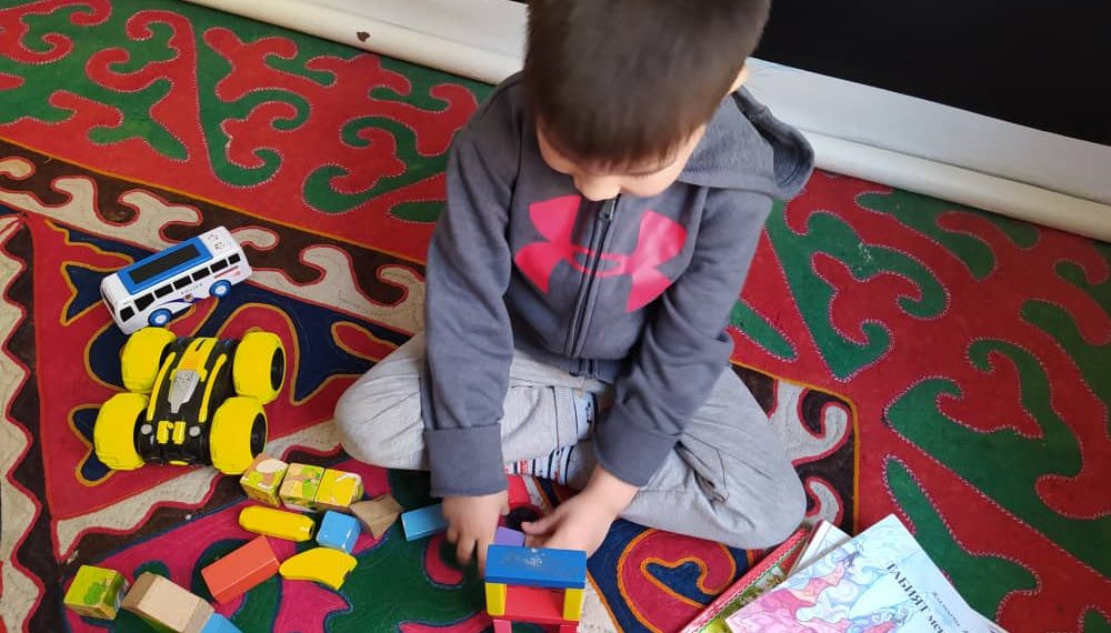 Беш жаштагы балам “мага карантин жакты