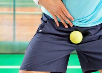 Эркектин жумурткасынын бири чоң бири кичинекей болушу нормалдуу элеби?