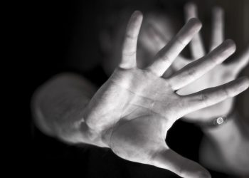 Зомбулукка кабылганда эмне кылуу керек? Адис кеңеш берет