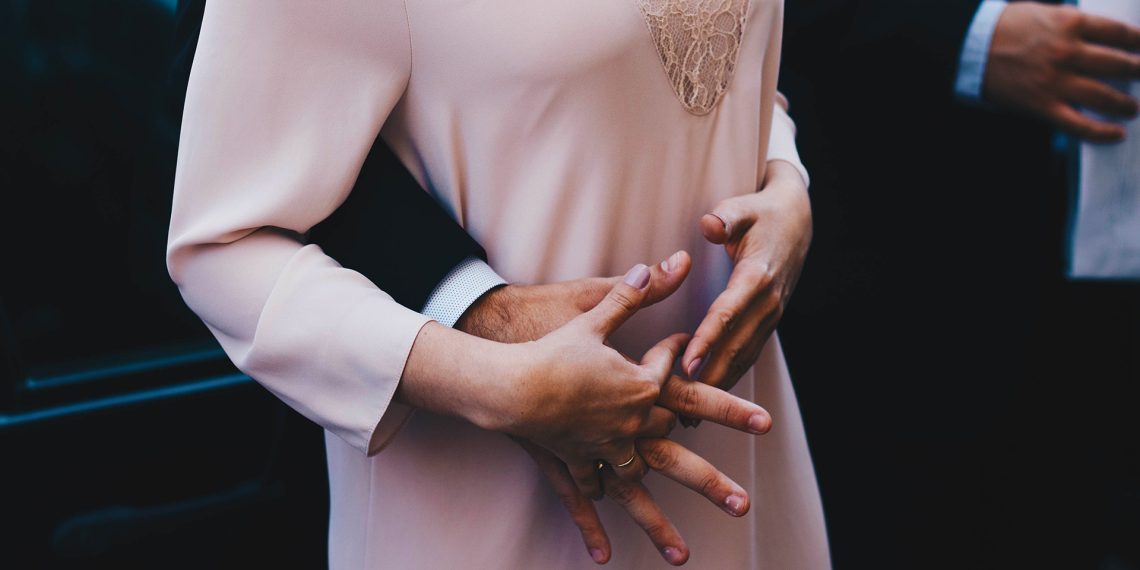 Фейсбук "бүгүн аялыңдын туулган күнү" деп эскертип