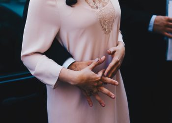 Фейсбук "бүгүн аялыңдын туулган күнү" деп эскертип