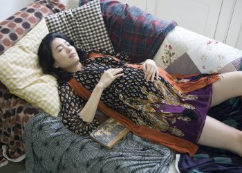 Беш айлык боюмда бар. Баламдын кыймылдаганы сезилбейт