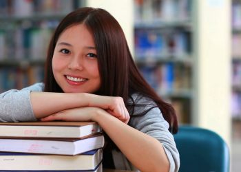 Жигитим үйлөнсөк иштетпейм