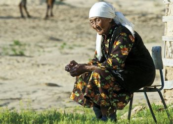 Эне жөнүндө макалдарды билбей калып уят болбойсузбу? Тесттен өтүңүз