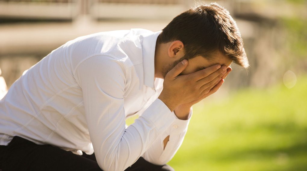 Сүйлөшкөн кызыма ачууланып