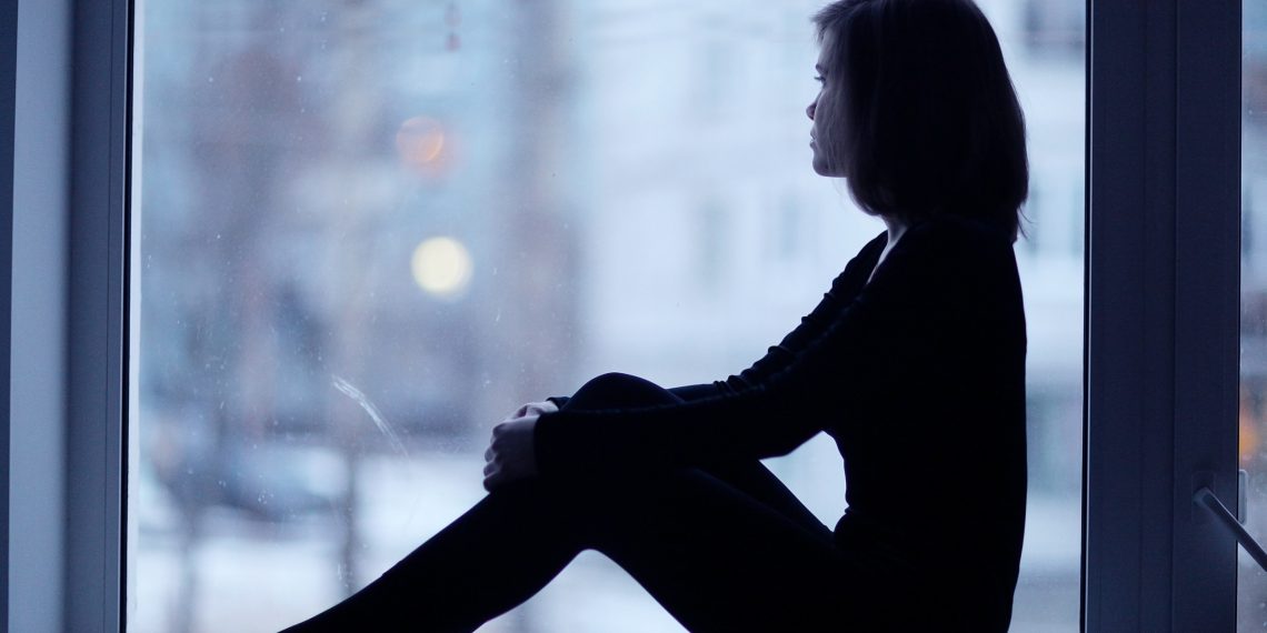 Чоң энем бакканы үчүн ата-энем мага боор тартышпайт. Психологдун кеңеши