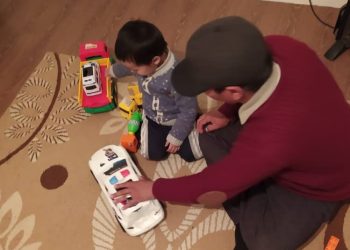 Аялымды эмес телефонумду кучактап жатканыма өкүнөм