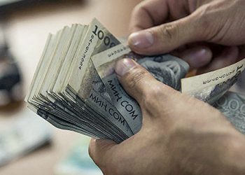 Жолдошум эжемен акча алып бербей жатат