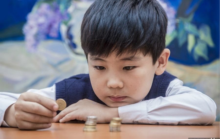 Эч жерде иштебейм