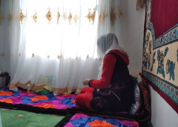 Үйлөнгөн досумду куттуктап барсам