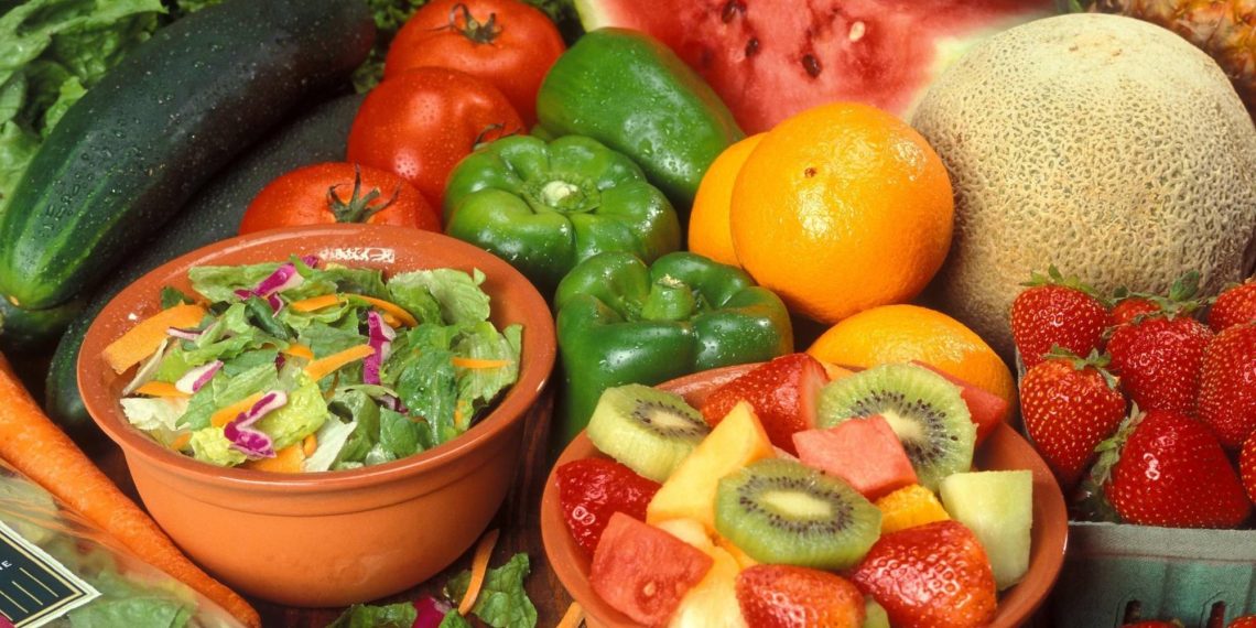 COVID-19га туш болгон учурда кантип тамактануу керек? Адистерден кеңеш