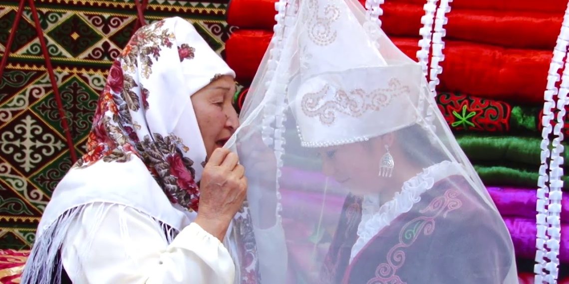 "Жел колтук" деп кандай адамды айтат? Акылдуулар үчүн тест