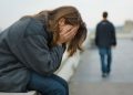 Күйөөм таштап кетти кантип өзүмдү алаксытам? Психологдун кеңеши