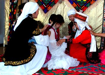 Келин өзү жаман эмес