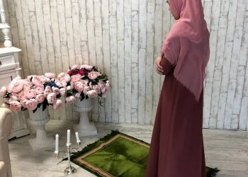 Оронбой намаз окуй берсем дубаларым кабыл болобу?