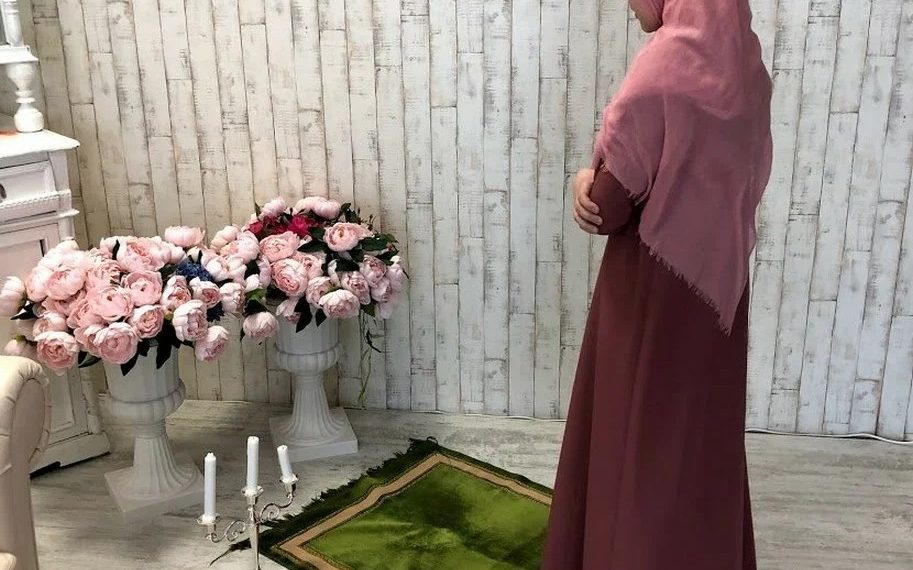 Оронбой намаз окуй берсем дубаларым кабыл болобу?