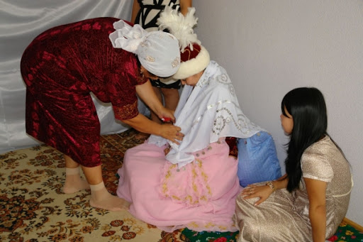 Эжем кетем дебесе карт бойдок болуп жүрө бермекмин