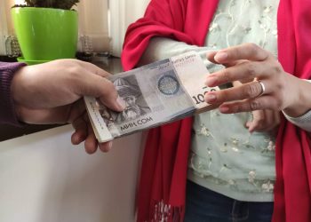 Күйөөм мага айтпай кредит алганы жатыптыр. Ушундай кылса болобу?