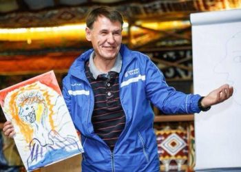 Узак өмүр сүрүп