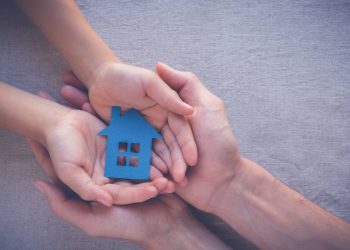 Атамдын үйүн инимдин кичүү баласына өткөрсөк болобу? Юрист жооп берет