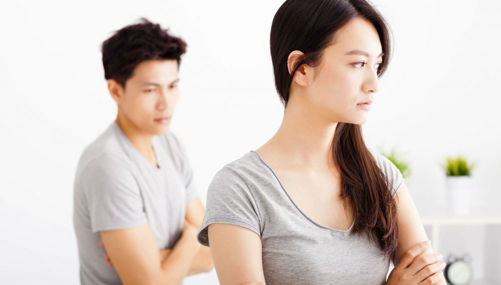 Күйөөмдүн мурда кыздарга барганын билип