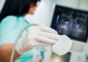 УЗИден жатында суу бар деди. Ошондон бойго бүтпөйбү? Гинекологдун жообу