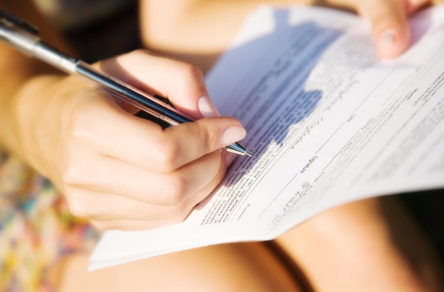 Сатып алган жерибизди кайын эжеме жаздырсак кийин көйгөй жаралбайбы?