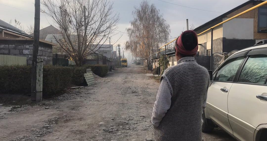 Мени көчөдөн алып келип адам кылган кайын энем менен кызына рахмат