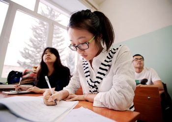 Психолог болгум келет