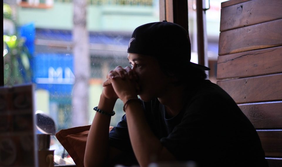 Жеңем апам менен айтышат