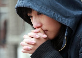 Апам каза болгондон кийин тайкем үйдү алып койду. Кайда кайрылам?