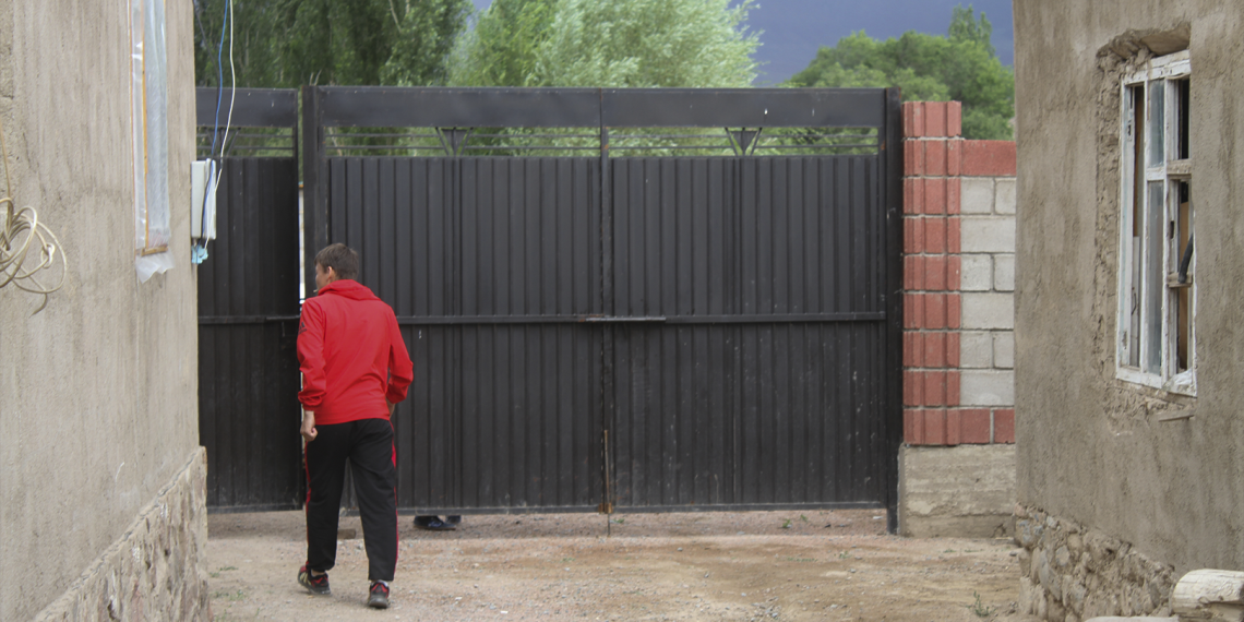 Күйөөм "үйдү талашпайм" деп түшүнүк кат жазып берген. Үйдү өзүмө өткөрө аламбы?