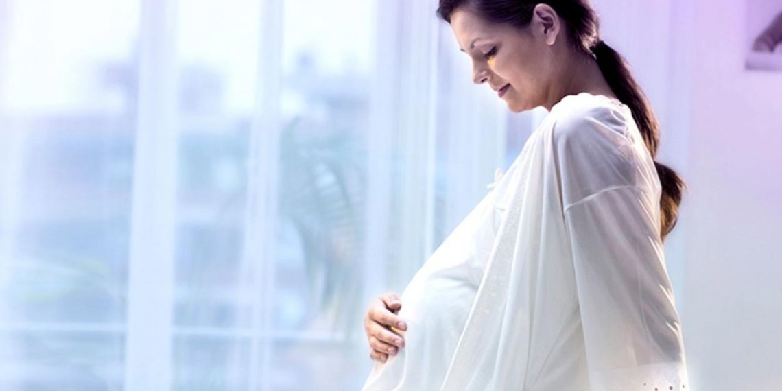 42 жаштагы апам төрөсө болобу? Апама аябай кабатыр болуп жатам