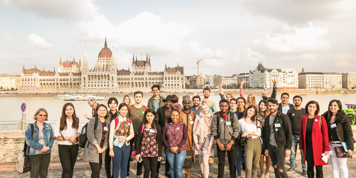 Стипендиялык программалар: Венгрияга окууга кабыл алуу башталды