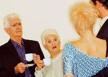 Кыз-жигитке кеңеш. Сүйүктүүңдүн ата-энесине кантип жагуу керек?