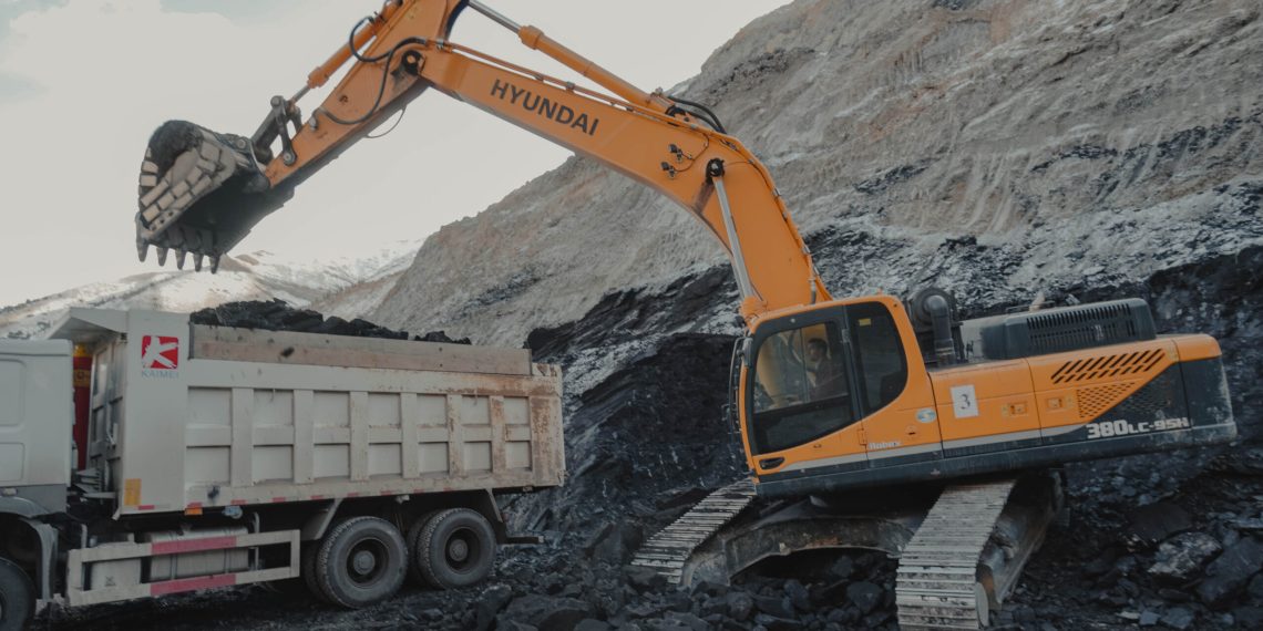 “Айыл Банктан” лизингге алган экскаваторлорубуз ар кандай шарттарда иштей алат