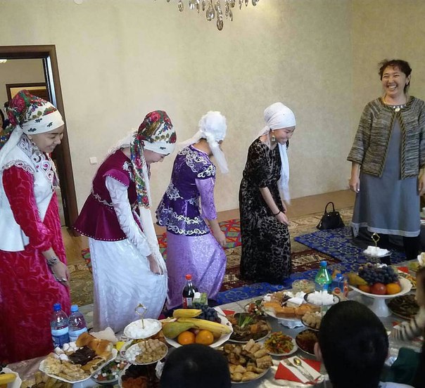 Абысыным экөөбүз кайын энемдин сүйүктүү көйнөгүн өрттөп алганбыз