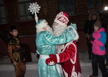 Ата-энем Аяз ата менен Аяз апанын кудалары болушту