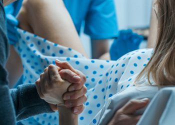 "Разрыв" менен төрөгөм