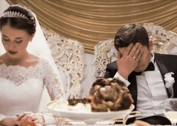 Кайын атам менен сүйлөшкөндөн кийин тойду токтоттум