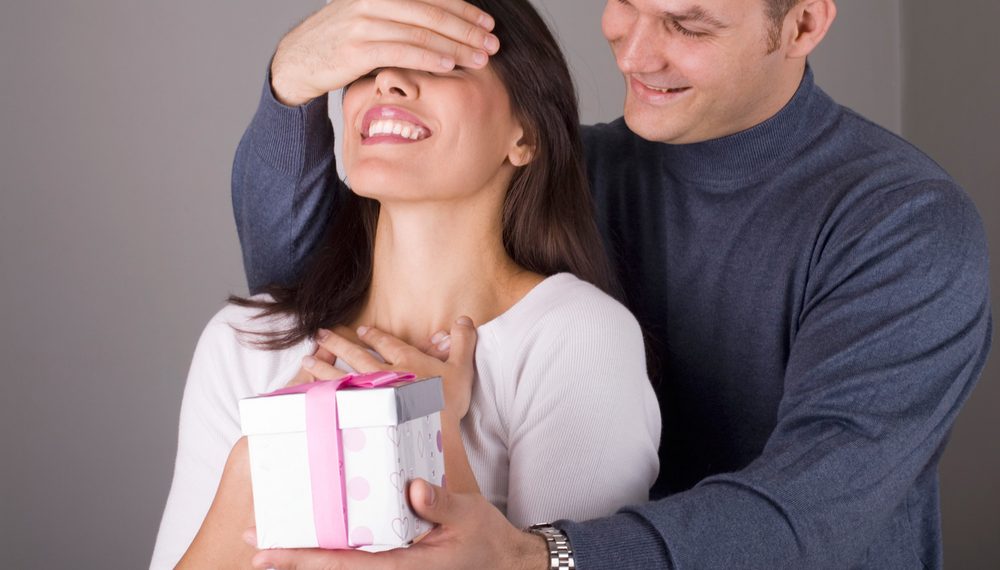 Аялыма арзан алтын алып бергенден уялам