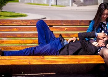 Тогуз жылдан кийин жанымда жаткан күйөөм "красавчик" экенин билдим