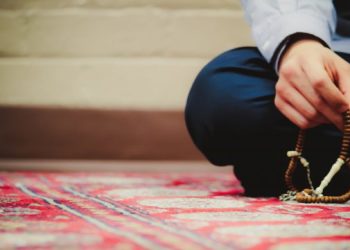 Муфтияттын сайтындагы убакыт менен намаз окусам туура эмес болуп жатат