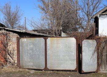 Күйөөмдүн шаарда үйү бар