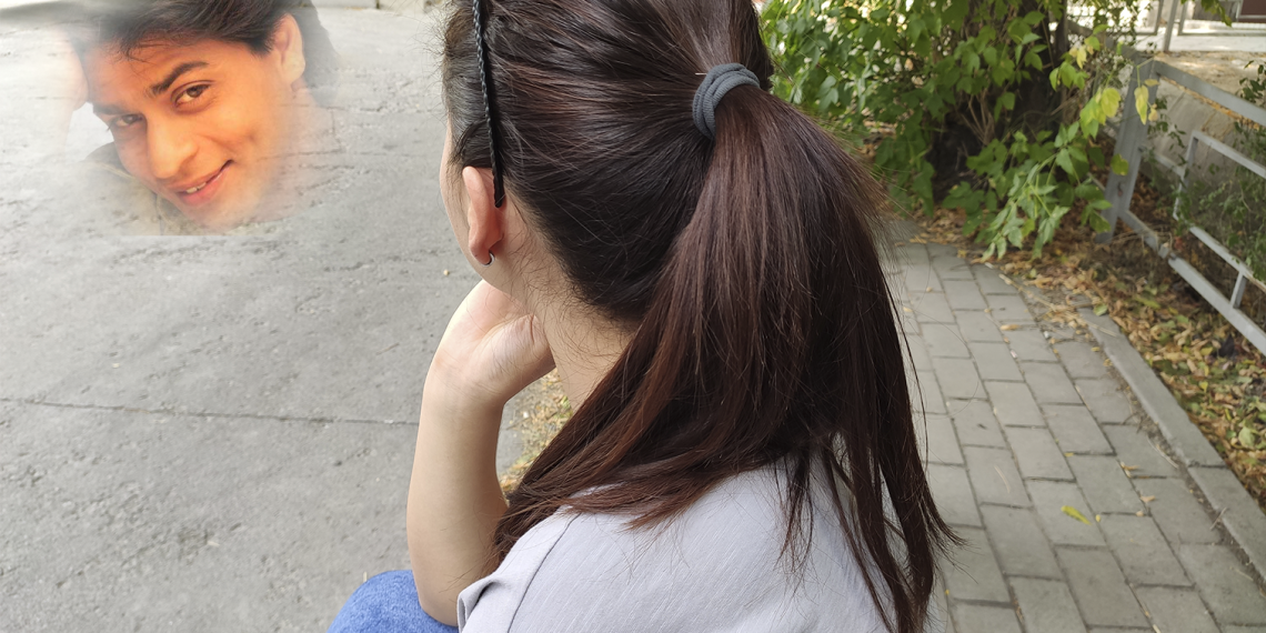 Шахрух Кханга окшош жигитке жолугуу үчүн акча бергенимди эстеп өкүнөм