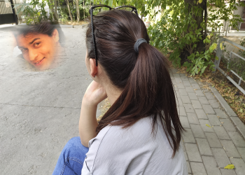 Шахрух Кханга окшош жигитке жолугуу үчүн акча бергенимди эстеп өкүнөм