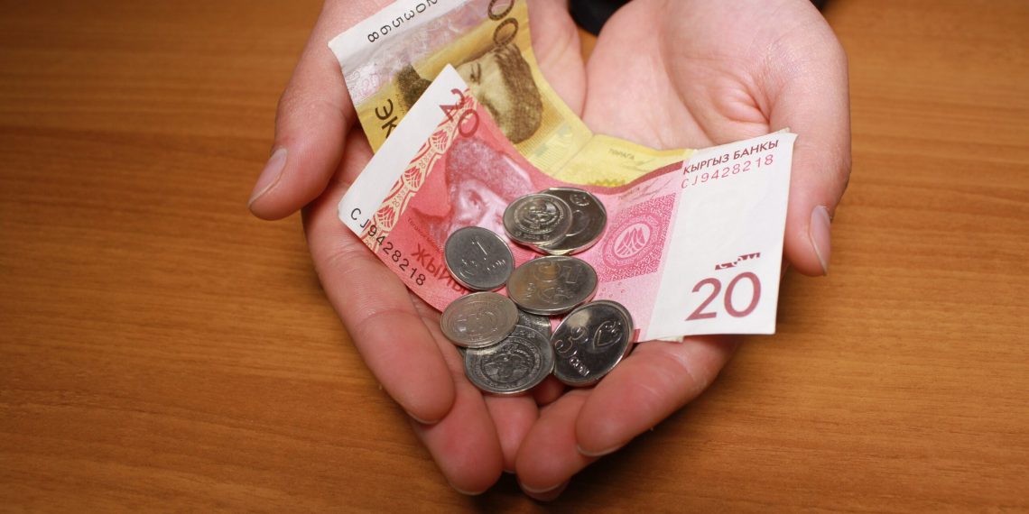 Балдар үйүндө өскөн кызмын. Кызыма кантип жөлөкпул алып