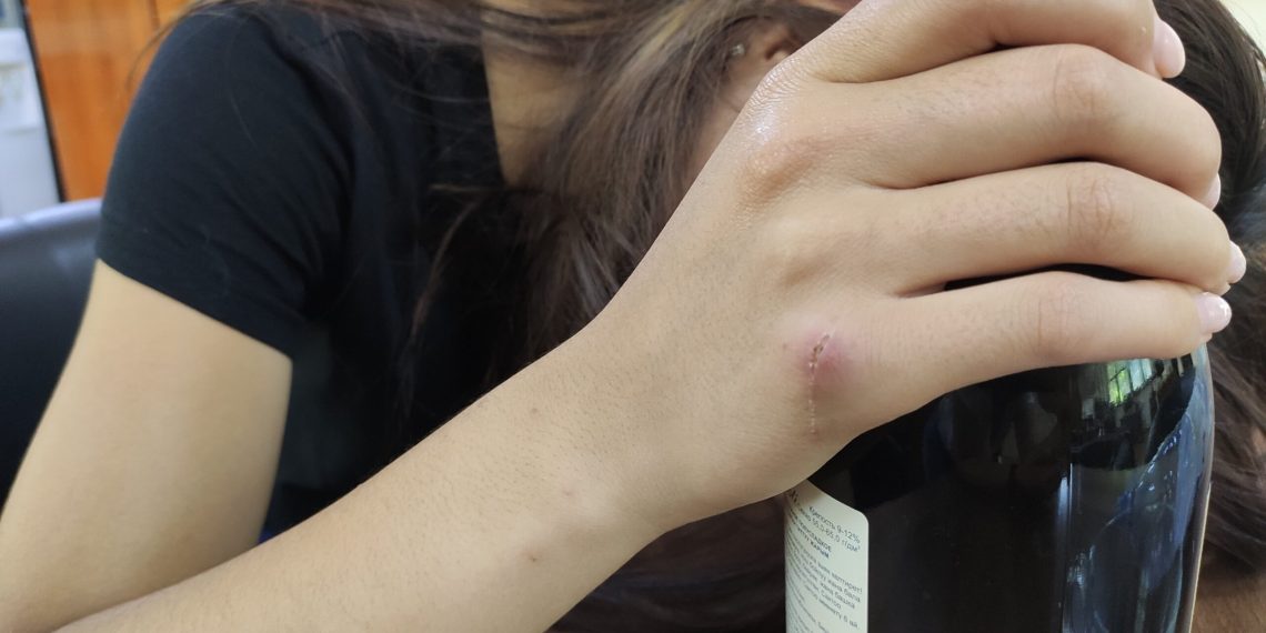 Жигитимдин ата-энеси ичет экен. Турмушка чыксам кыйналып калбайымбы?